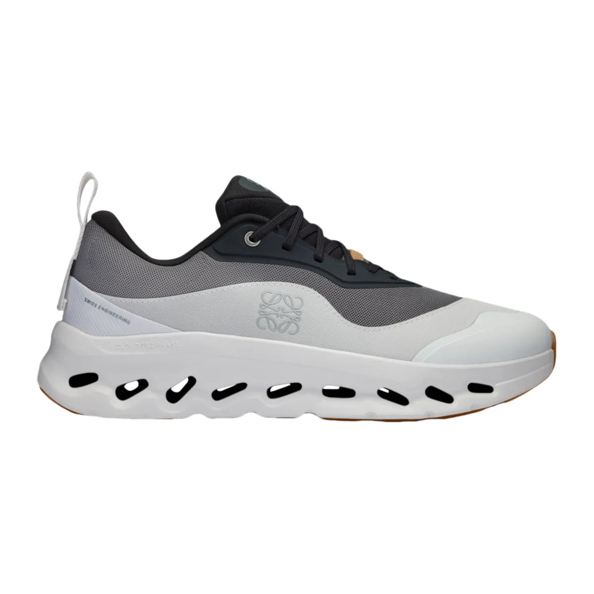 Cloudtilt Loewe 2  Sneaker Women's Black white|Gum